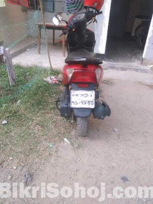 Runner scooty